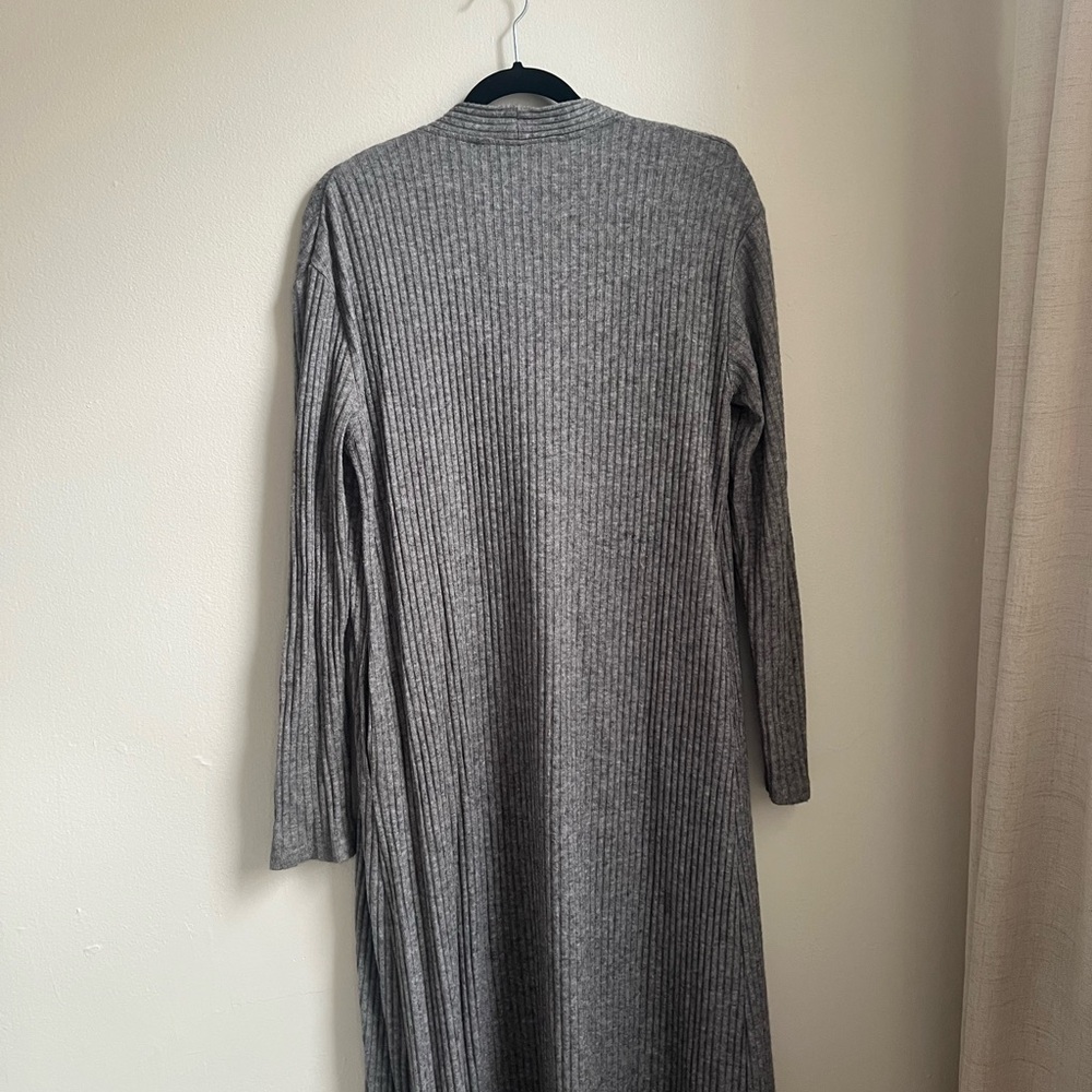 Gray Ribbed Maxi Cardigan - Picture 2 of 3